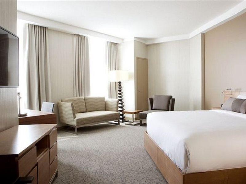 Grey Eagle Resort YYC Dış mekan fotoğraf