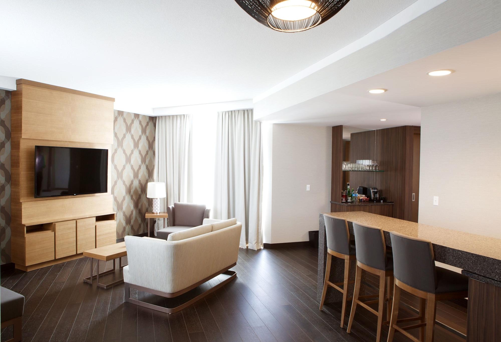 Grey Eagle Resort YYC Dış mekan fotoğraf