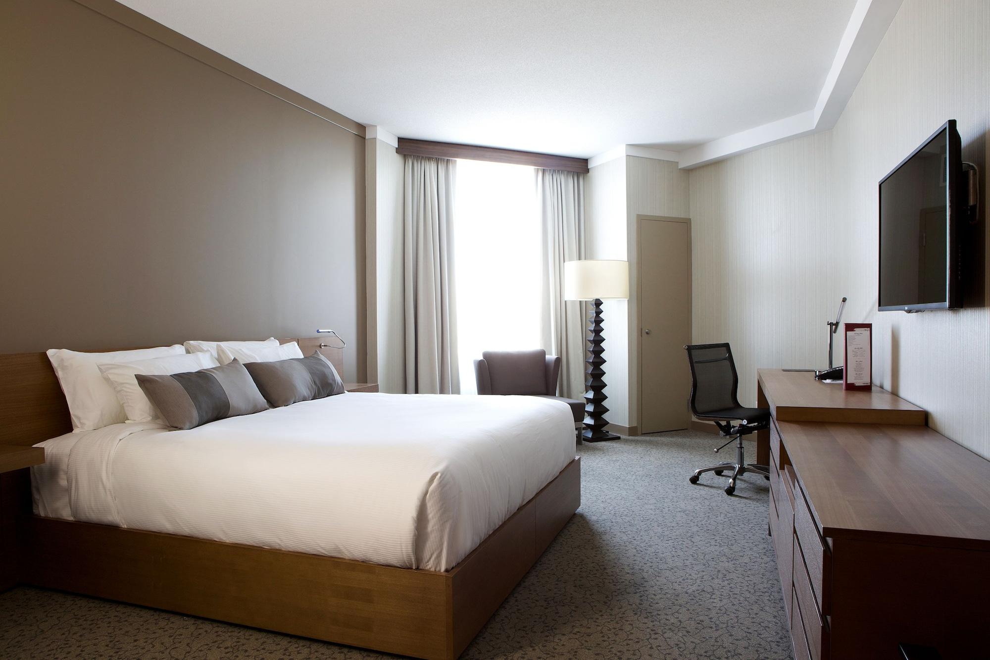 Grey Eagle Resort YYC Dış mekan fotoğraf